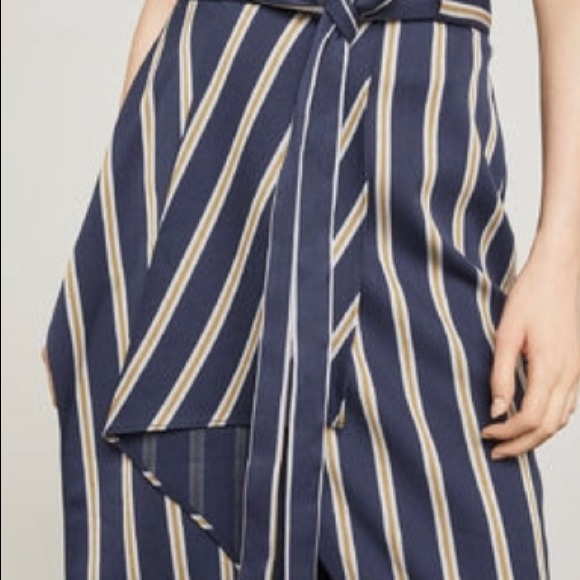 BCBG Embellished cropped top with matching skirt - Picture 2 of 4